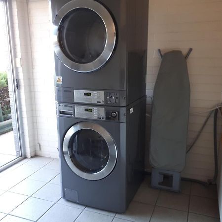 Crest Motor Inn Queanbeyan Εξωτερικό φωτογραφία