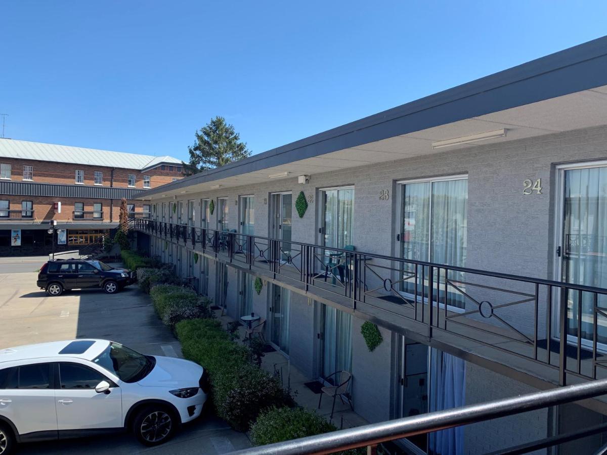 Crest Motor Inn Queanbeyan Εξωτερικό φωτογραφία