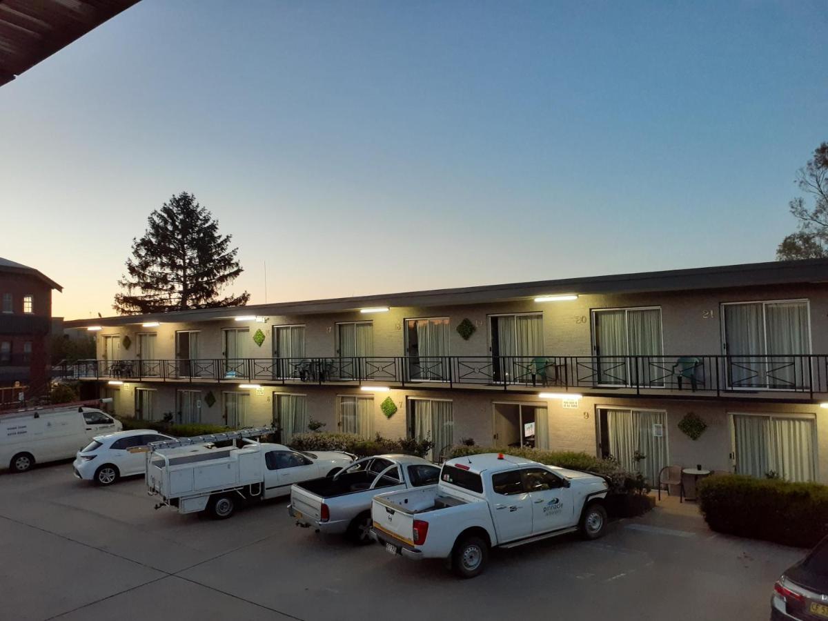Crest Motor Inn Queanbeyan Εξωτερικό φωτογραφία
