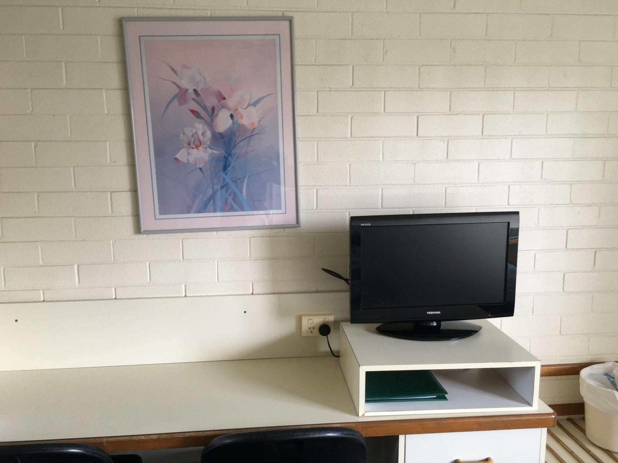 Crest Motor Inn Queanbeyan Εξωτερικό φωτογραφία