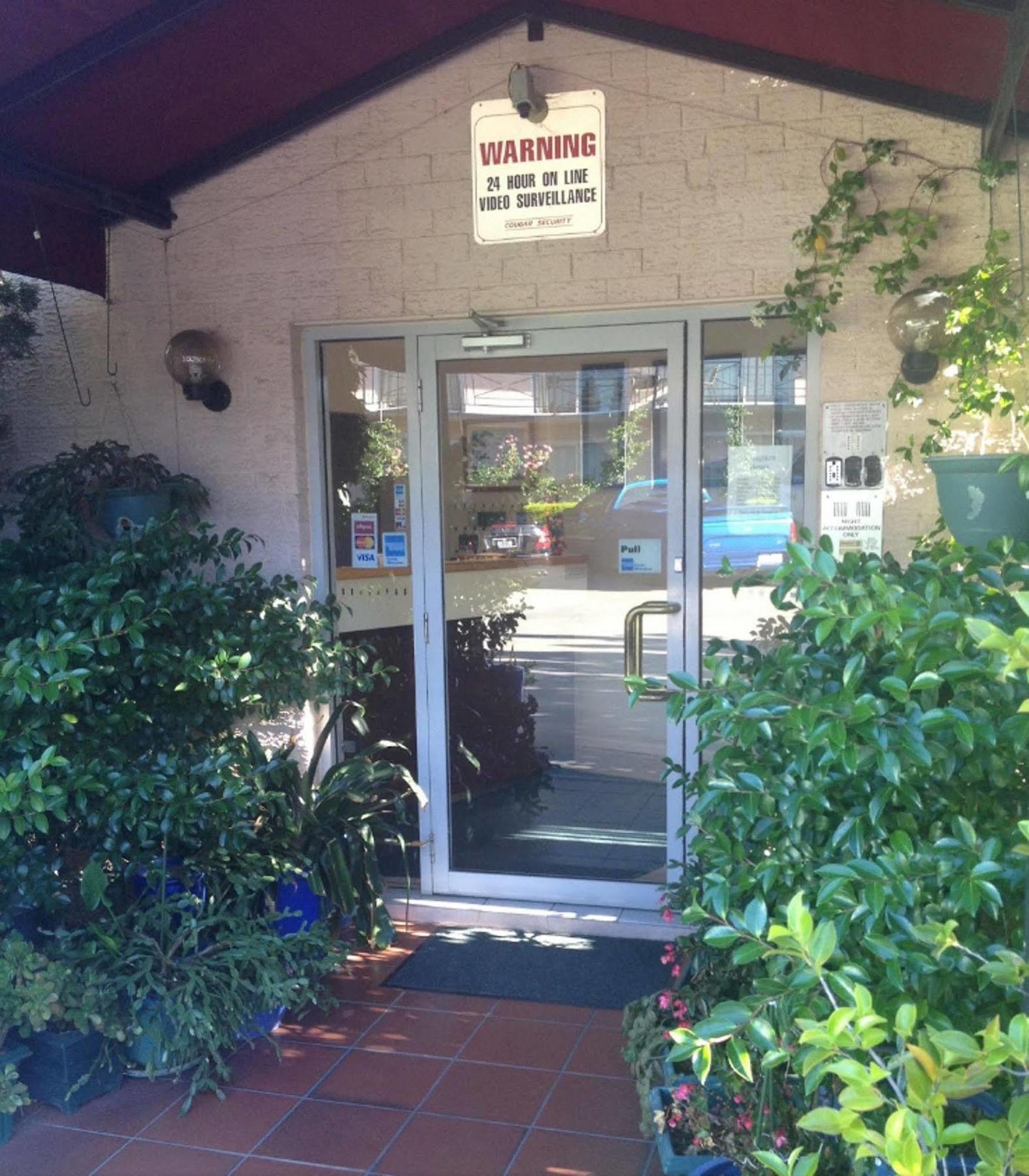Crest Motor Inn Queanbeyan Εξωτερικό φωτογραφία